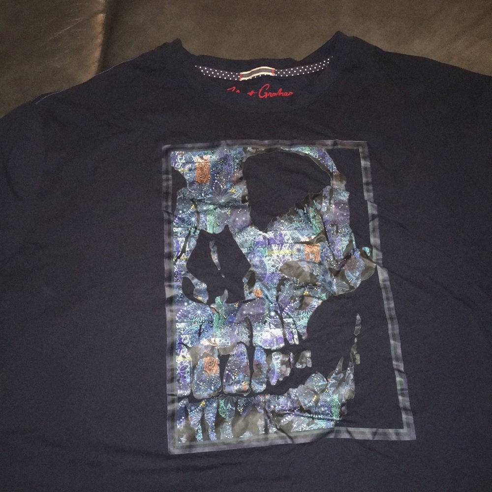 Tee